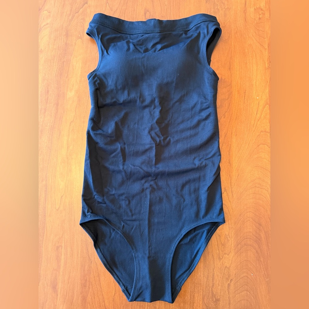 Uniqlo U | Seamless One-Piece Off-the-Shoulder Swimsuit Black S